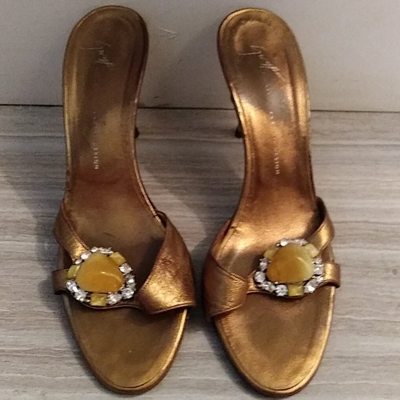 Great Packable Holiday Shoe Women's Bronze Giuseppe Zinotti High Heel Slide Sz:7 - Picture 3 of 7